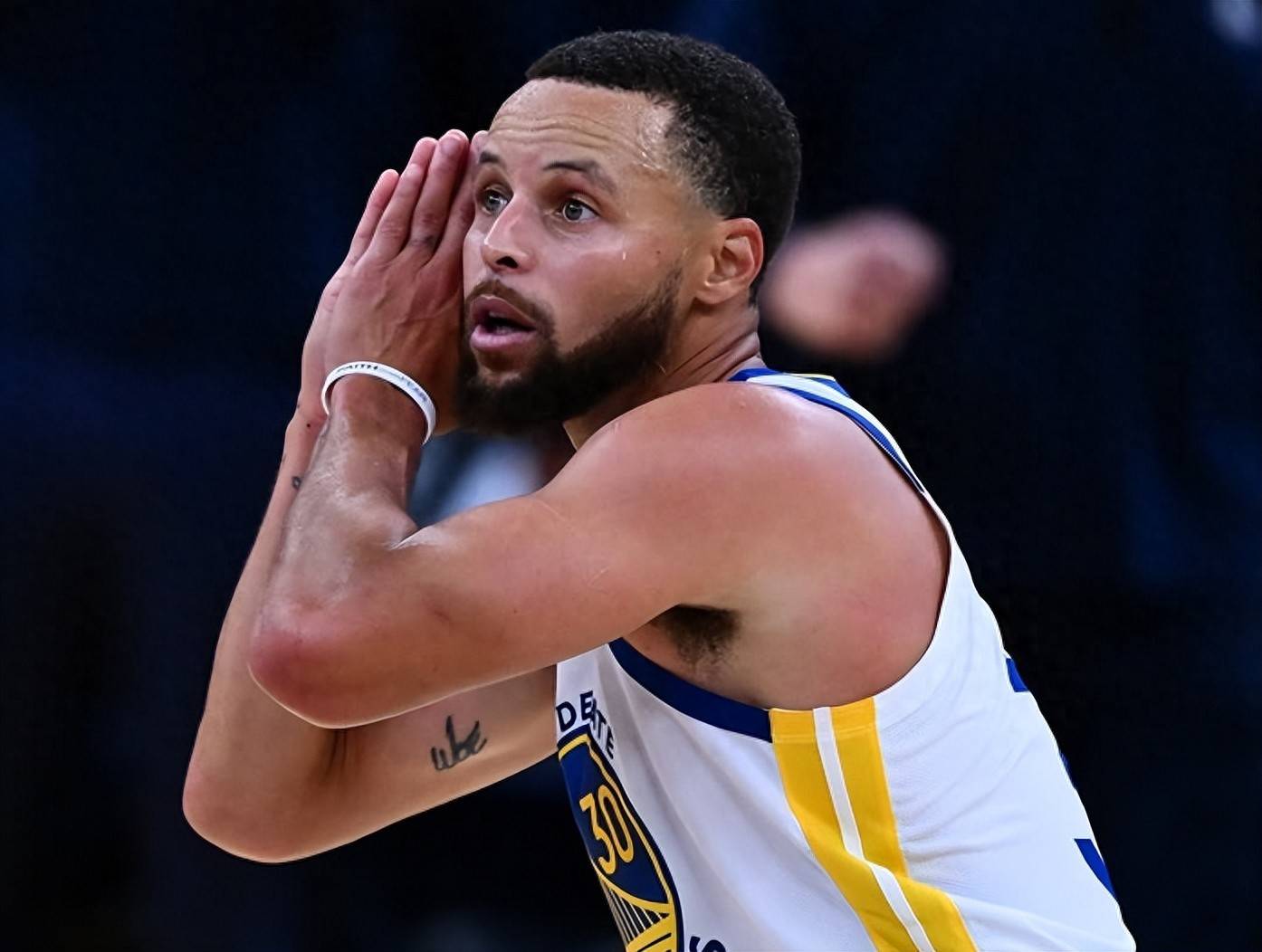 首秀